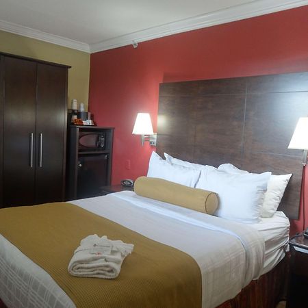 Best Western Plus Bowmanville Exterior foto