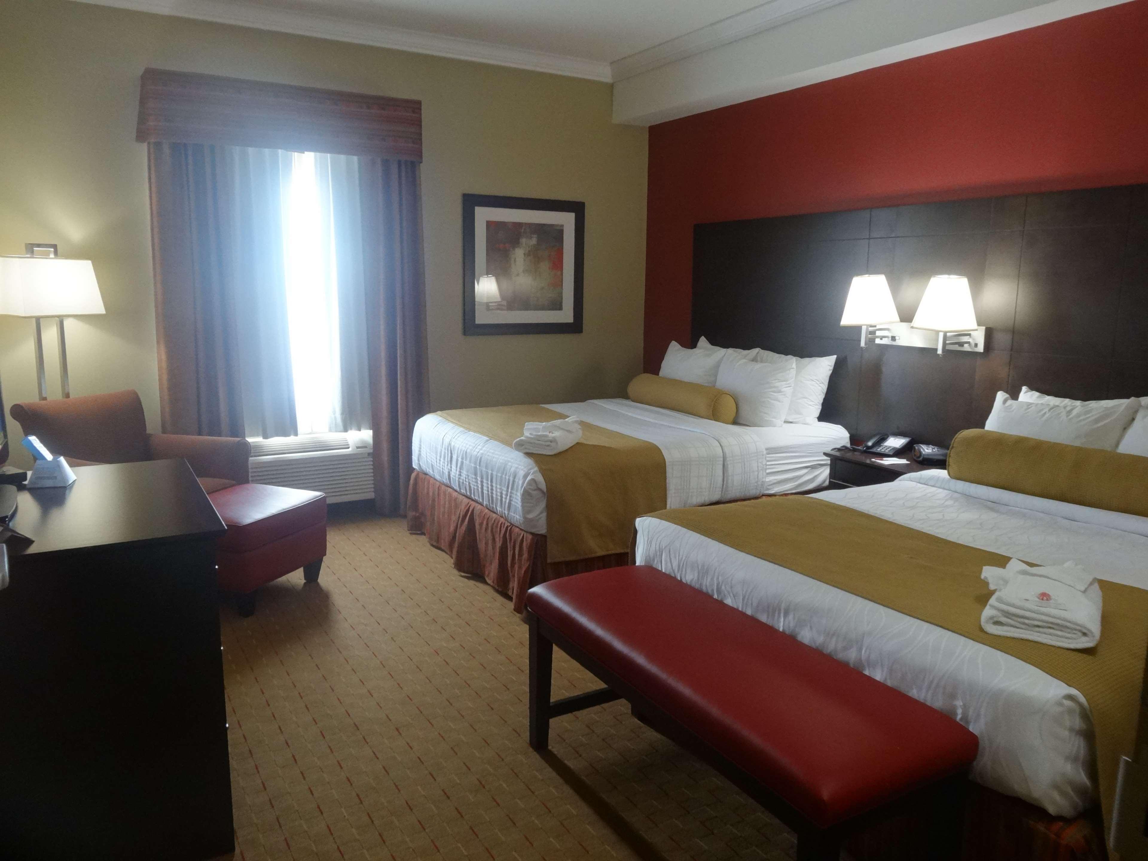 Best Western Plus Bowmanville Exterior foto