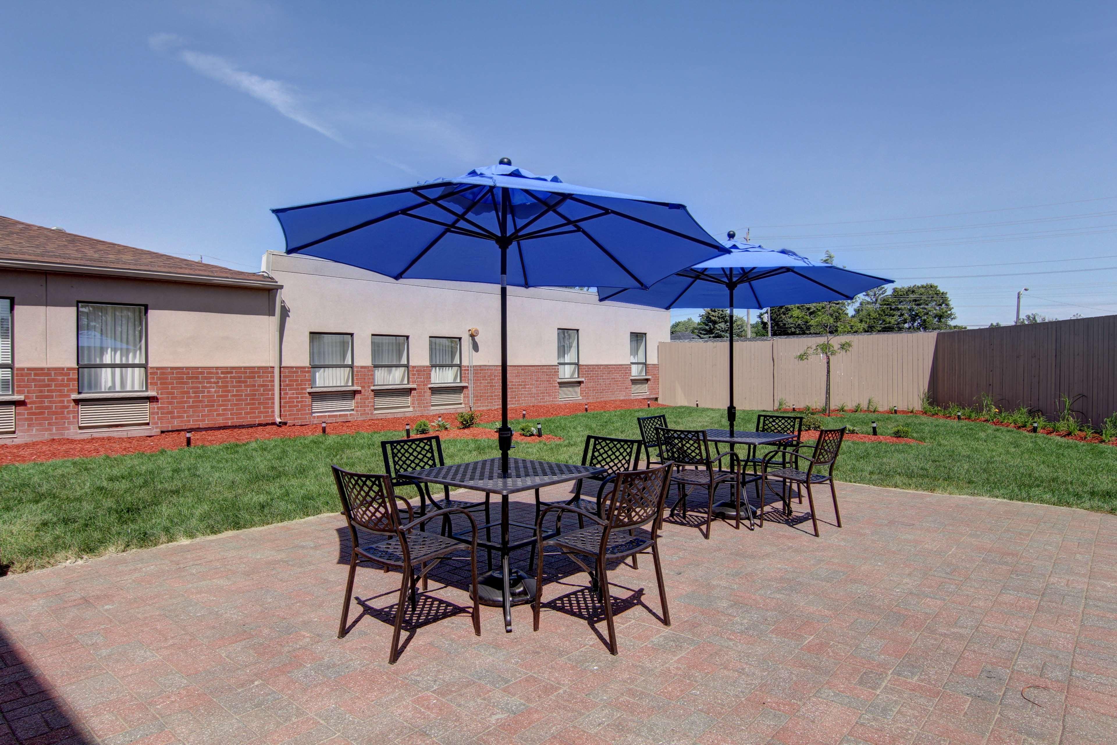 Best Western Plus Bowmanville Exterior foto