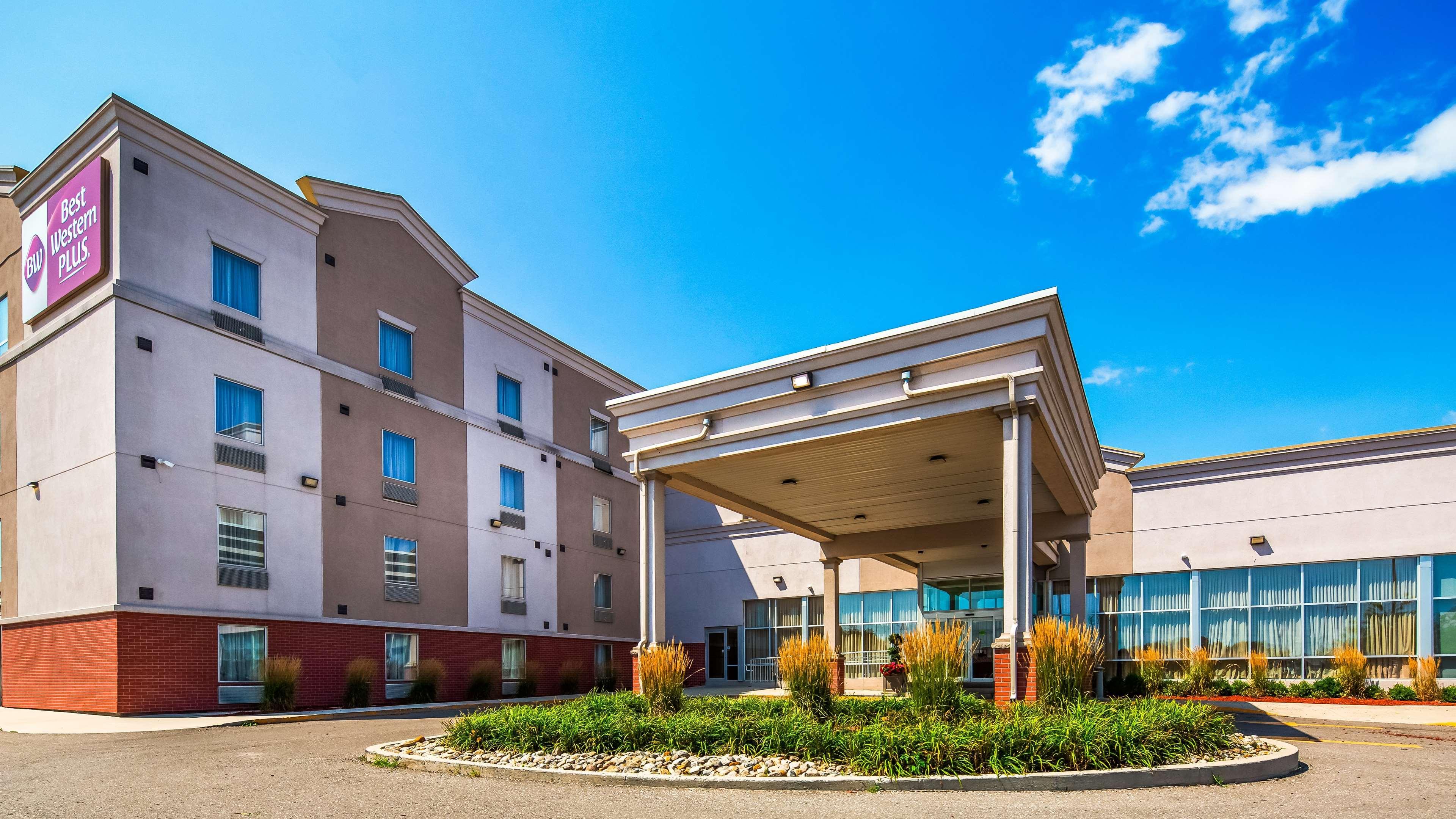 Best Western Plus Bowmanville Exterior foto