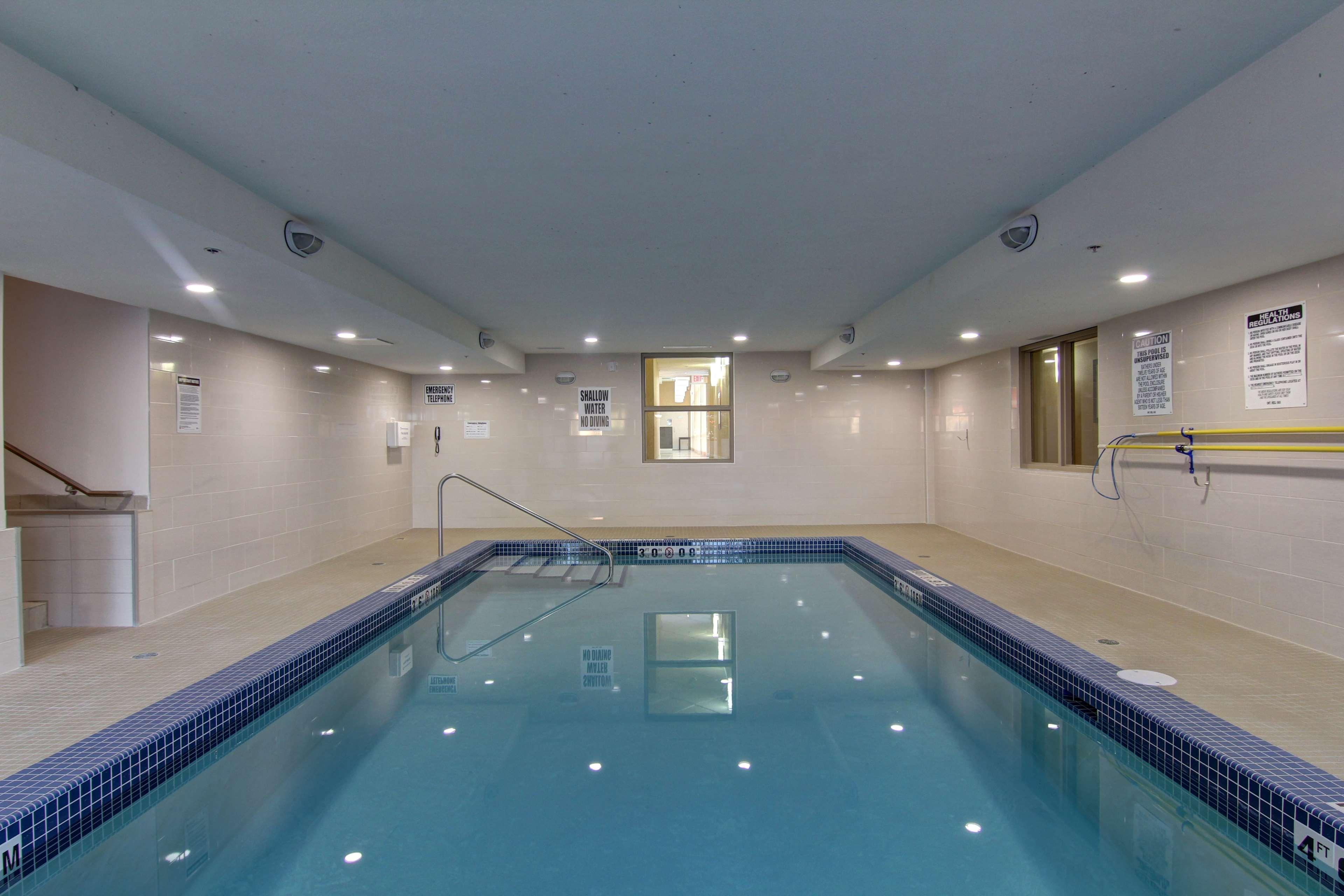 Best Western Plus Bowmanville Exterior foto