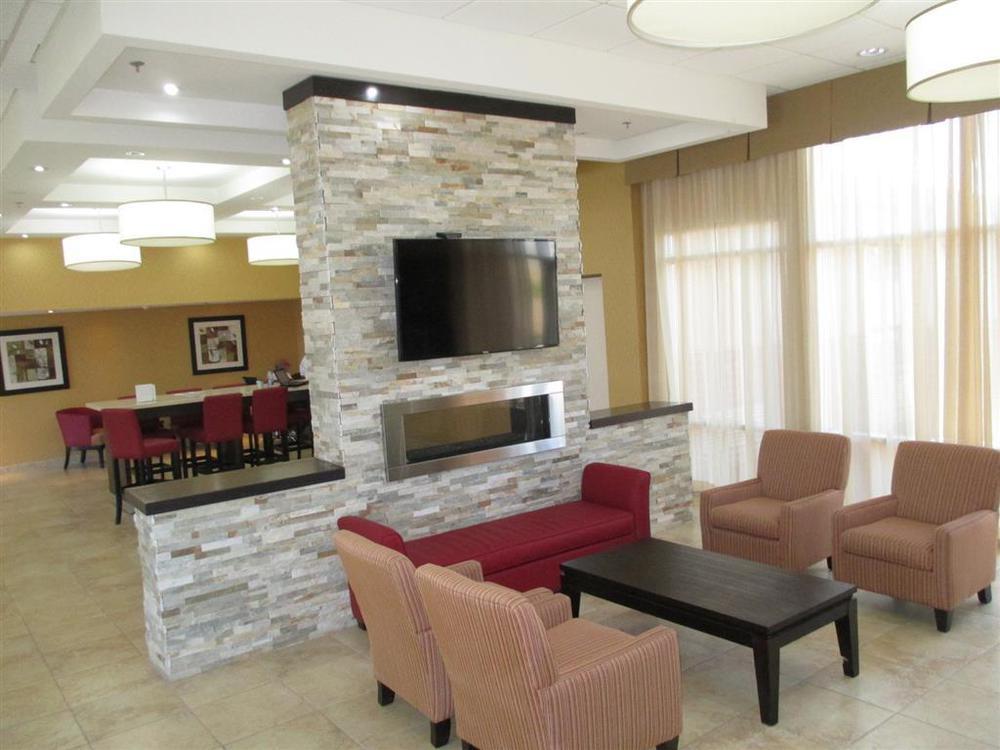 Best Western Plus Bowmanville Interior foto
