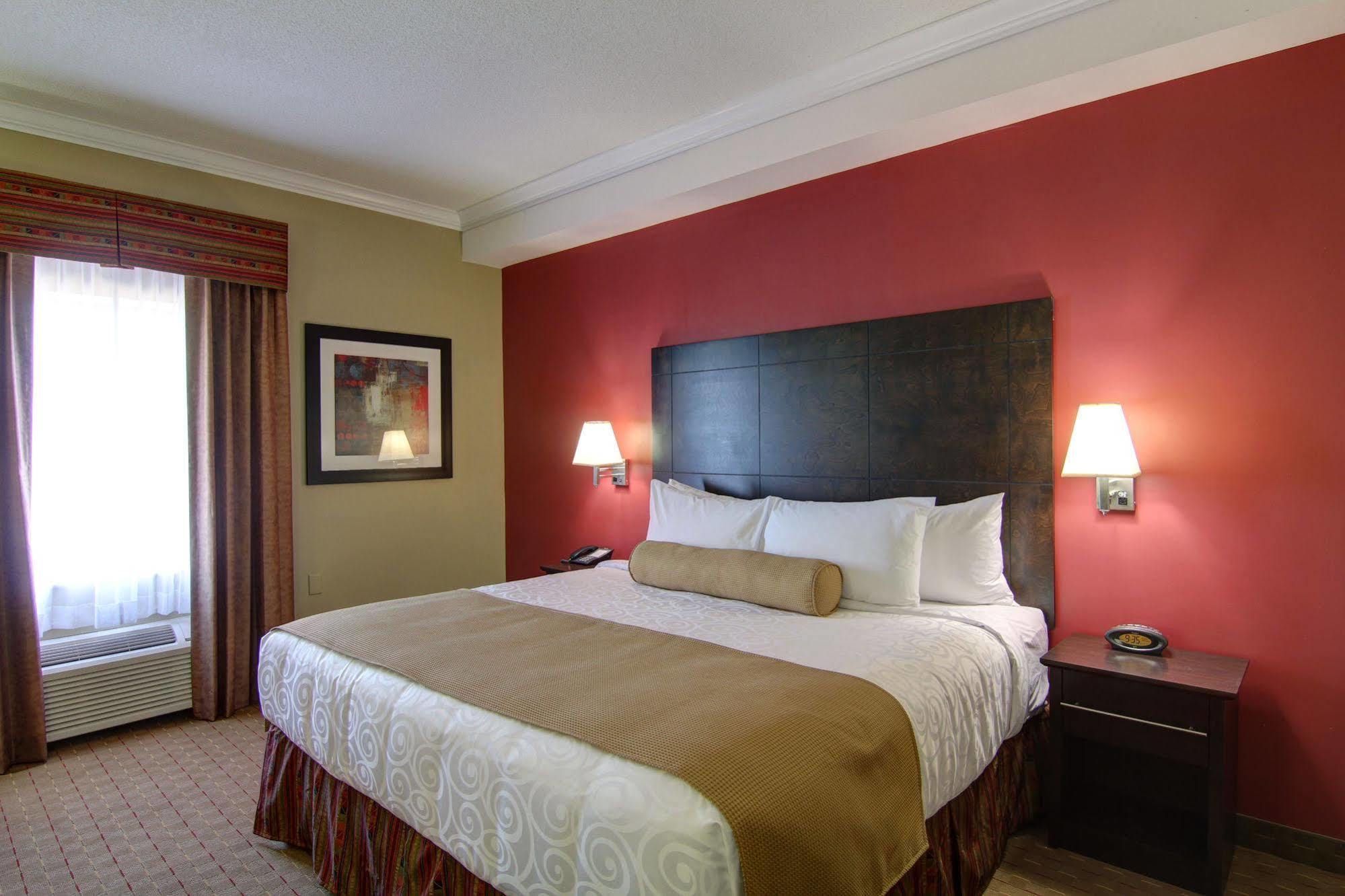 Best Western Plus Bowmanville Exterior foto