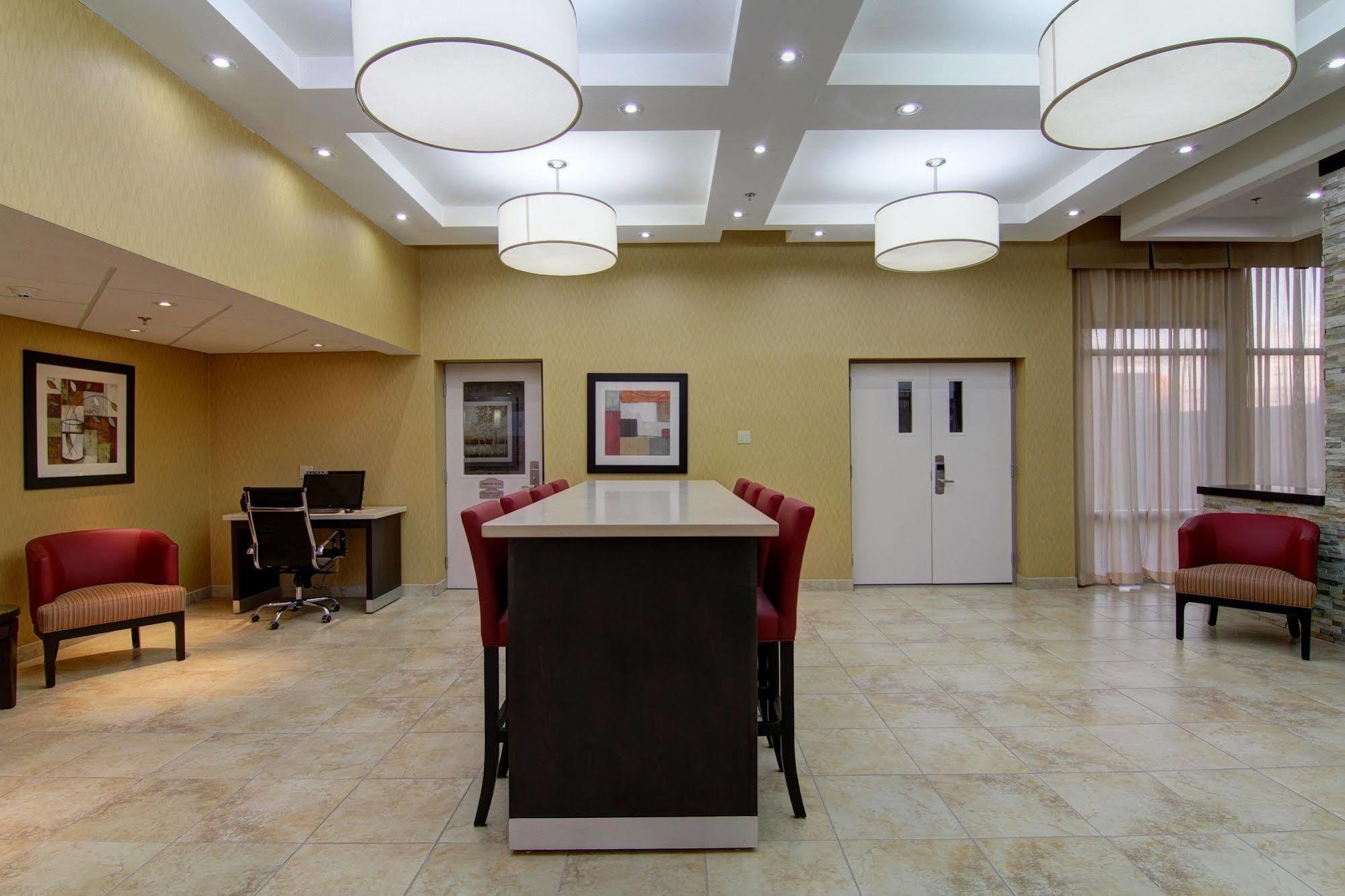 Best Western Plus Bowmanville Exterior foto